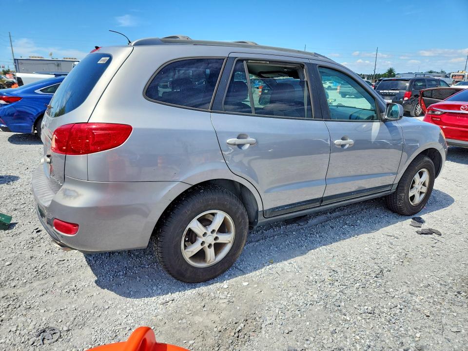 2007 Hyundai Santa Fe მანქანა იყიდება აუქციონზე, vin: 5NMSG13D47H083130, აუქციონის ნომერი: 70812916