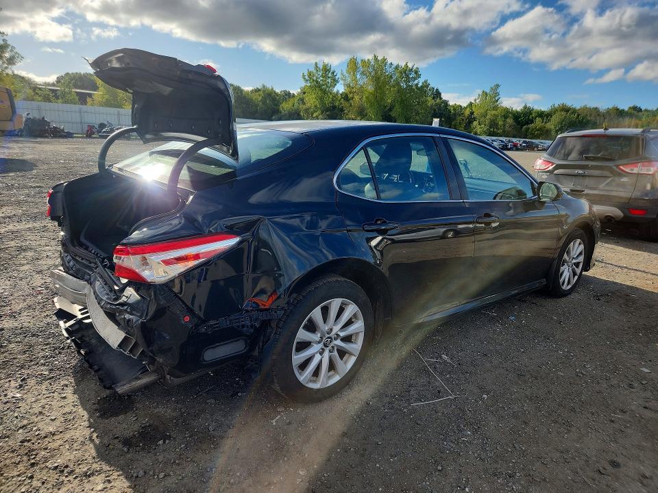 Aukcja sprzedaży 2018 Toyota Camry, vin: 4T1B11HK6JU610959, numer aukcji: 70049616
