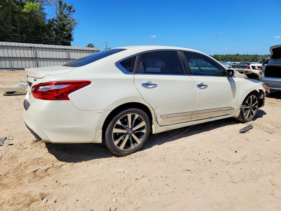 2016 Nissan Altima მანქანა იყიდება აუქციონზე, vin: 1N4AL3APXGC275902, აუქციონის ნომერი: 69160776