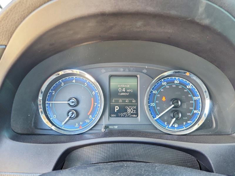 Продаж на аукціоні авто 2018 Toyota Corolla, vin: 5YFBURHEXJP770733, номер лоту: 70306626