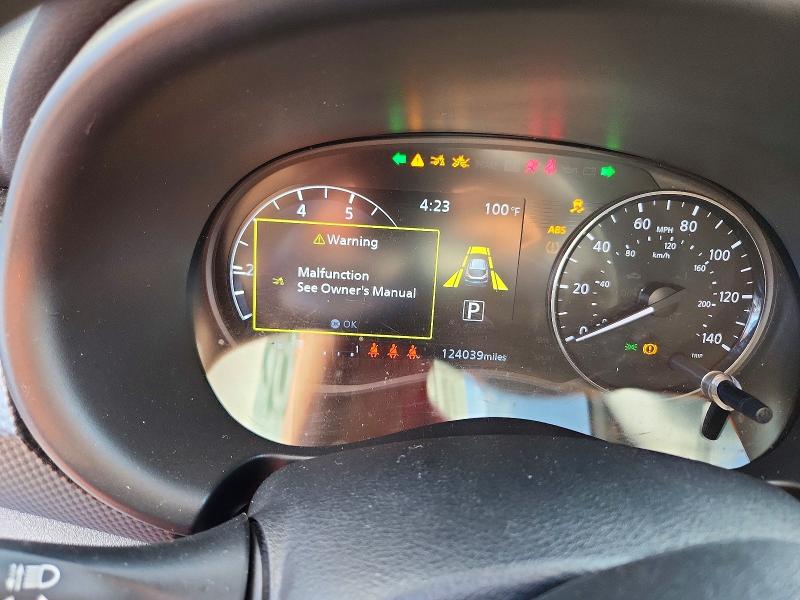 67410176 :رقم المزاد ، 3N1CP5CV1ML489758 vin ، 2021 Nissan Kicks مزاد بيع