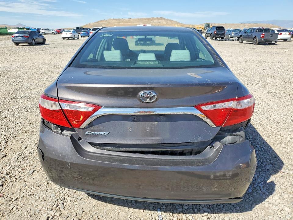 2017 Toyota Camry მანქანა იყიდება აუქციონზე, vin: 4T1BF1FKXHU318875, აუქციონის ნომერი: 67398086