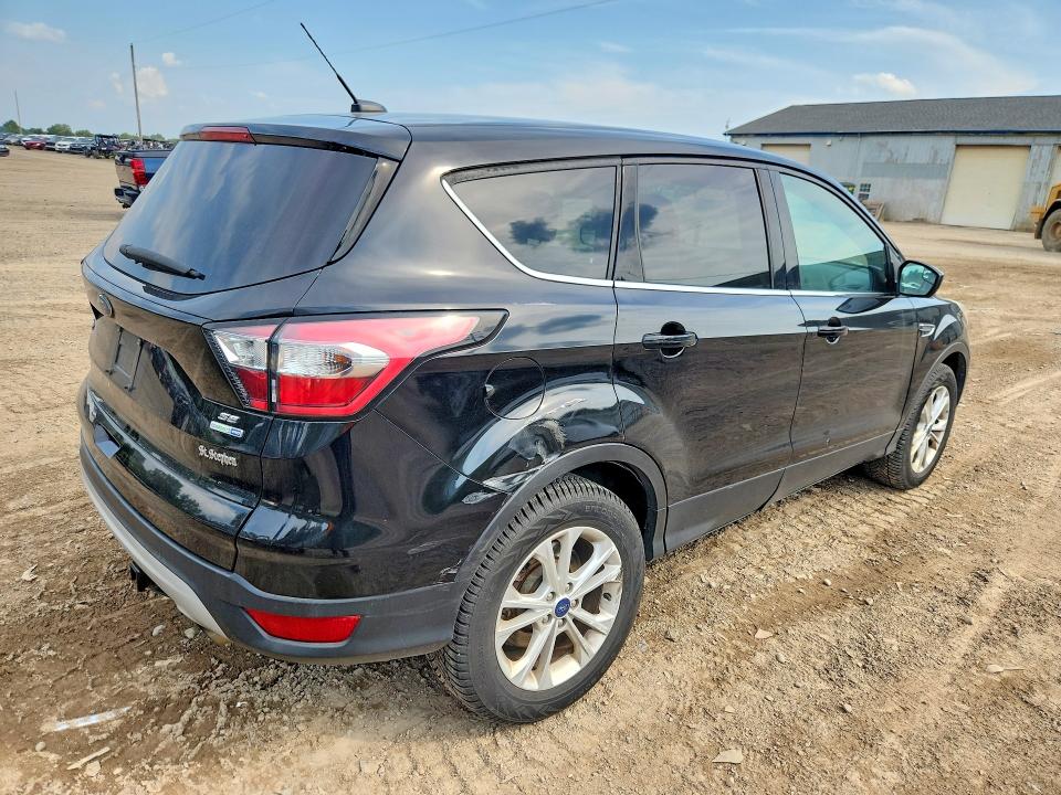 2017 Ford Escape მანქანა იყიდება აუქციონზე, vin: 1FMCU9G93HUD45629, აუქციონის ნომერი: 67240506