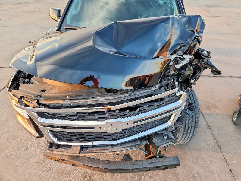 2019 Chevrolet Suburban მანქანა იყიდება აუქციონზე, vin: 1GNSKHKCXKR367812, აუქციონის ნომერი: 69638706