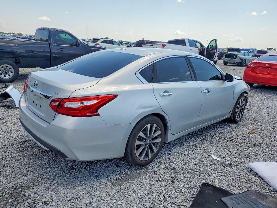 69619216 :رقم المزاد ، 1N4AL3AP5HC233039 vin ، 2017 Nissan Altima مزاد بيع