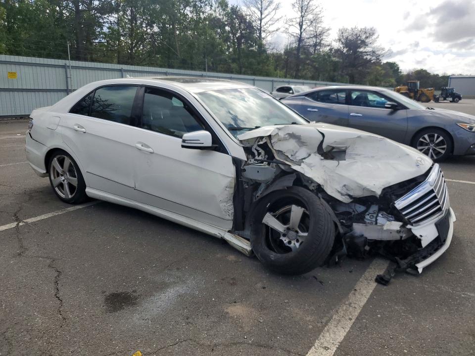 2010 Mercedes-benz E მანქანა იყიდება აუქციონზე, vin: WDDHF8HB4AA110170, აუქციონის ნომერი: 69993546