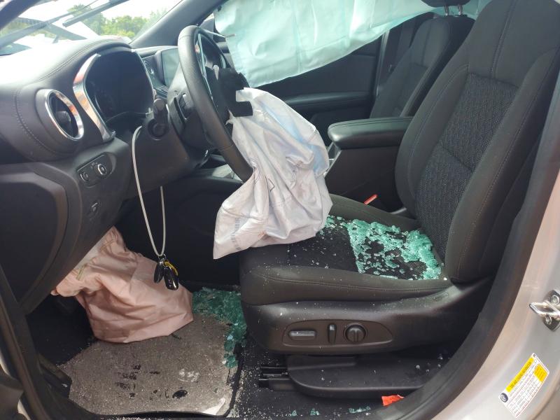 68670146 :رقم المزاد ، 3GNKBCRS9MS586826 vin ، 2021 Chevrolet Blazer مزاد بيع