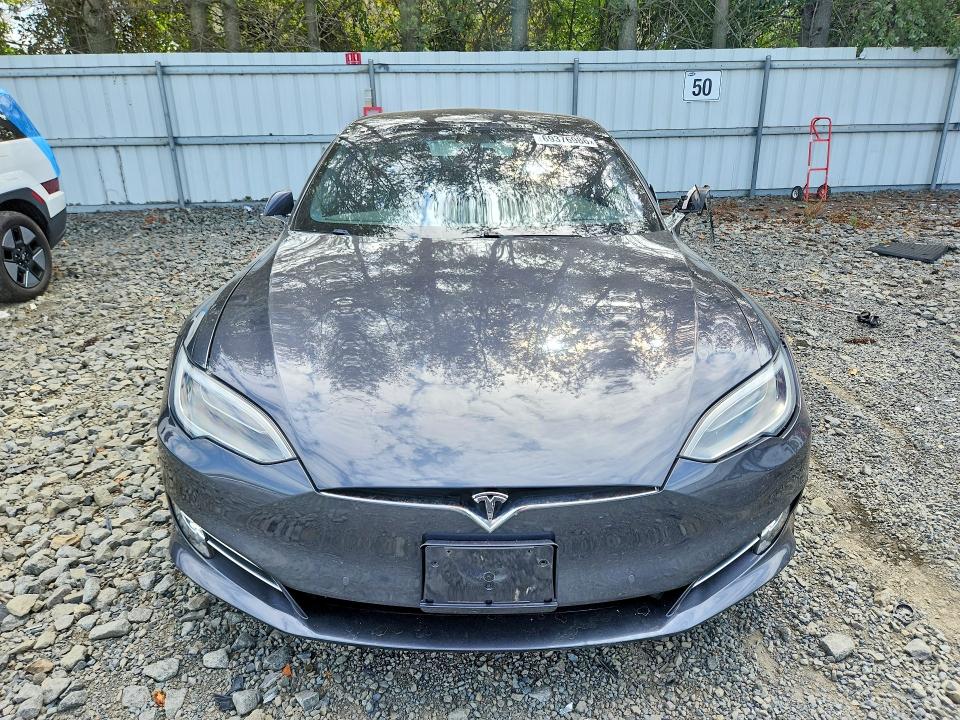 Продажа на аукционе авто 2018 Tesla Model S, vin: 5YJSA1E25JF276148, номер лота: 69376986