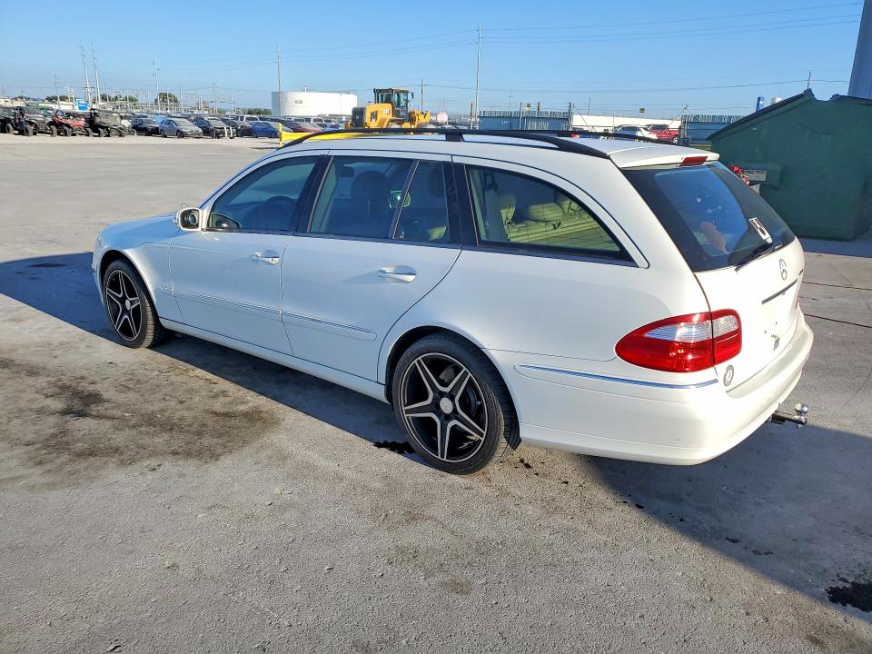67852686 :رقم المزاد ، WDBUH82J24X162044 vin ، 2004 Mercedes-benz E مزاد بيع