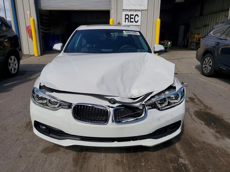 Продаж на аукціоні авто 2018 Bmw 320, vin: WBA8E5G56JNV03388, номер лоту: 68663486