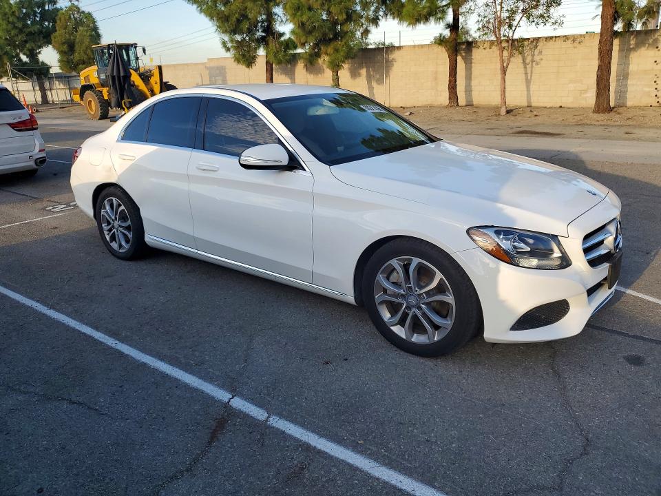 2015 Mercedes-benz C მანქანა იყიდება აუქციონზე, vin: 55SWF4JB5FU083126, აუქციონის ნომერი: 68241436