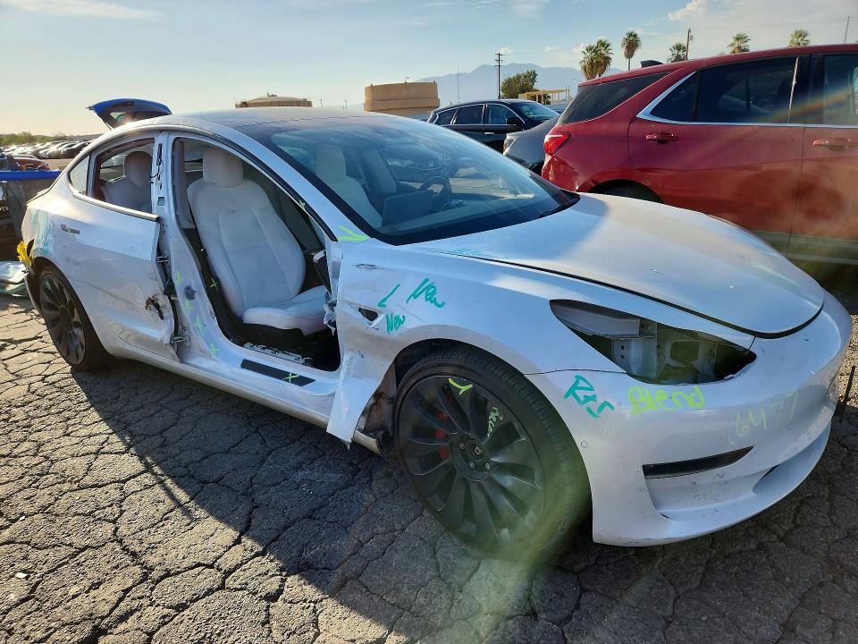 Продажа на аукционе авто 2022 Tesla Model 3, vin: 5YJ3E1EC7NF128641, номер лота: 68190986