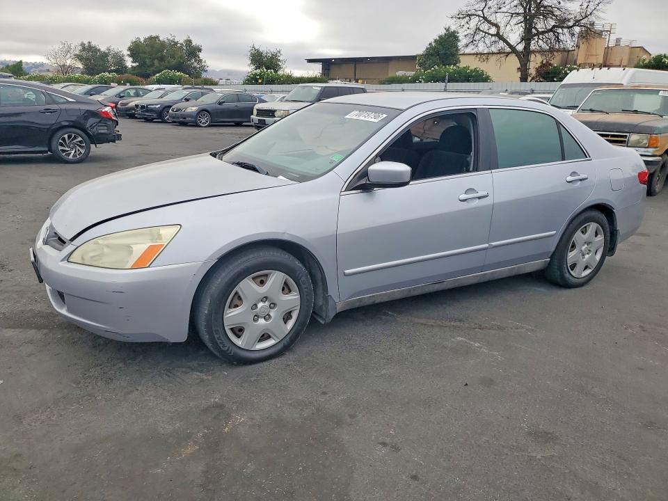 70019796 :رقم المزاد ، 1HGCM66385A075666 vin ، 2005 Honda Accord مزاد بيع