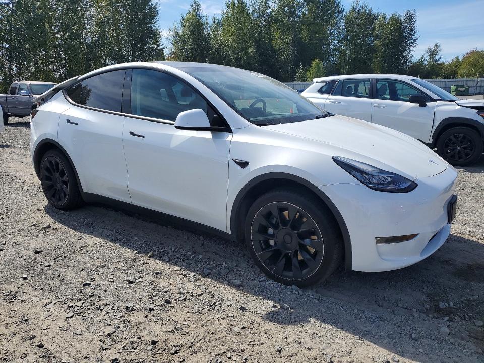 67935926 :رقم المزاد ، 7SAYGDEE5NF481515 vin ، 2022 Tesla Model Y مزاد بيع