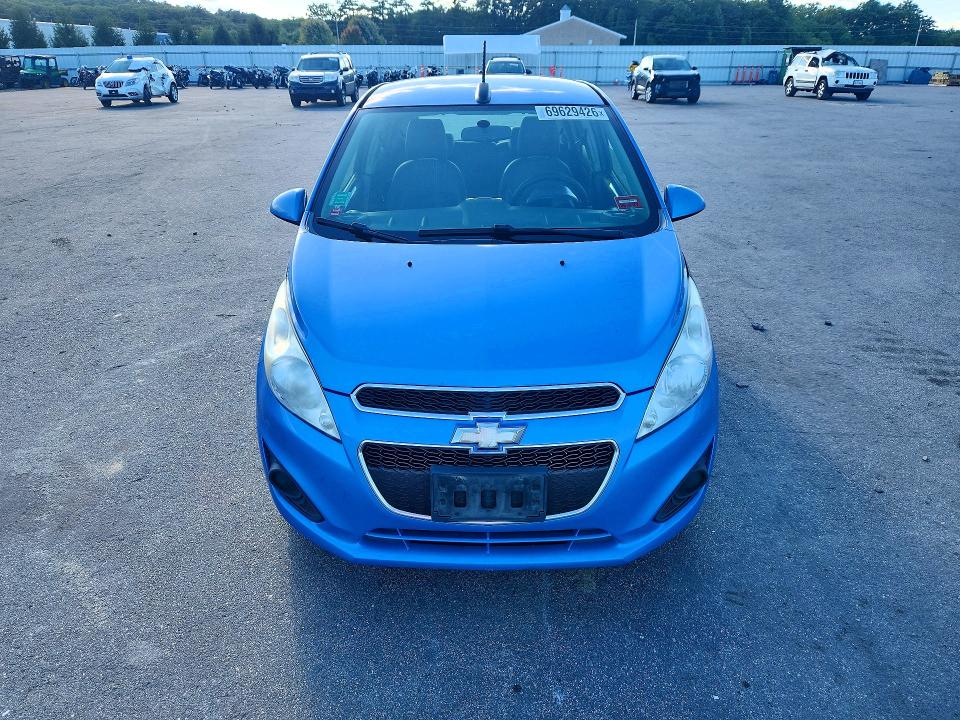 2015 Chevrolet Spark მანქანა იყიდება აუქციონზე, vin: KL8CB6S94FC725557, აუქციონის ნომერი: 69629426