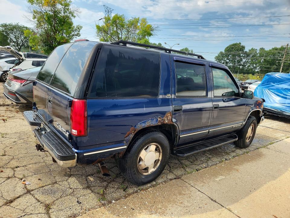 1999 Chevrolet Tahoe მანქანა იყიდება აუქციონზე, vin: 1GNEK13R9XJ322714, აუქციონის ნომერი: 66757856