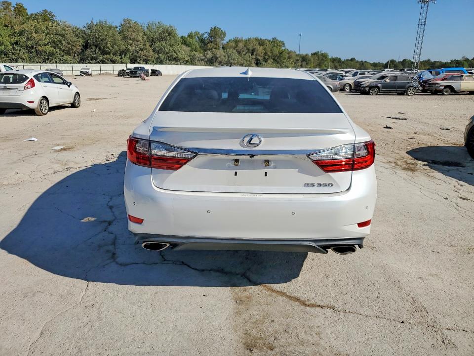 67044366 :رقم المزاد ، 58ABK1GG6JU083704 vin ، 2018 Lexus Es مزاد بيع
