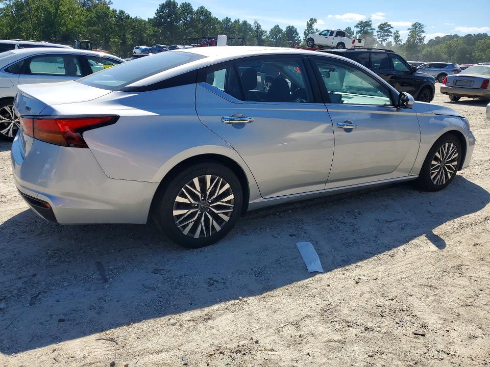 68159896 :رقم المزاد ، 1N4BL4DV8PN323132 vin ، 2023 Nissan Altima مزاد بيع