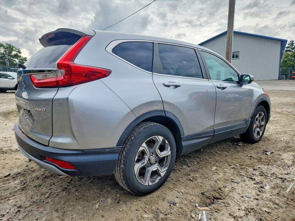 Продажа на аукционе авто 2018 Honda Cr-v, vin: 7FARW2H86JE000409, номер лота: 67651586
