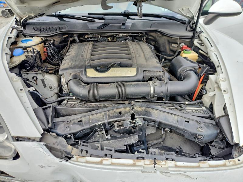 68816686 :رقم المزاد ، WP1AA2A29ELA93828 vin ، 2014 Porsche Cayenne مزاد بيع
