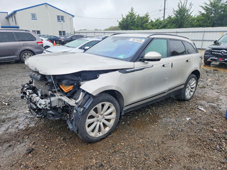 Auction sale of the 2018 Land Rover Range Rover Velar, vin: SALYB2RX8JA724404, lot number: 70674036