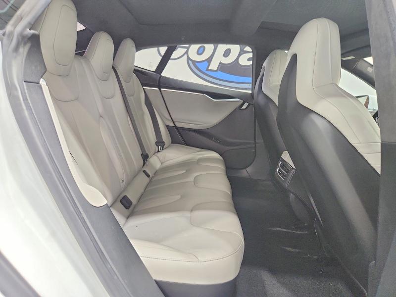 67672526 :رقم المزاد ، 5YJSA1E21GF139782 vin ، 2016 Tesla Model S مزاد بيع