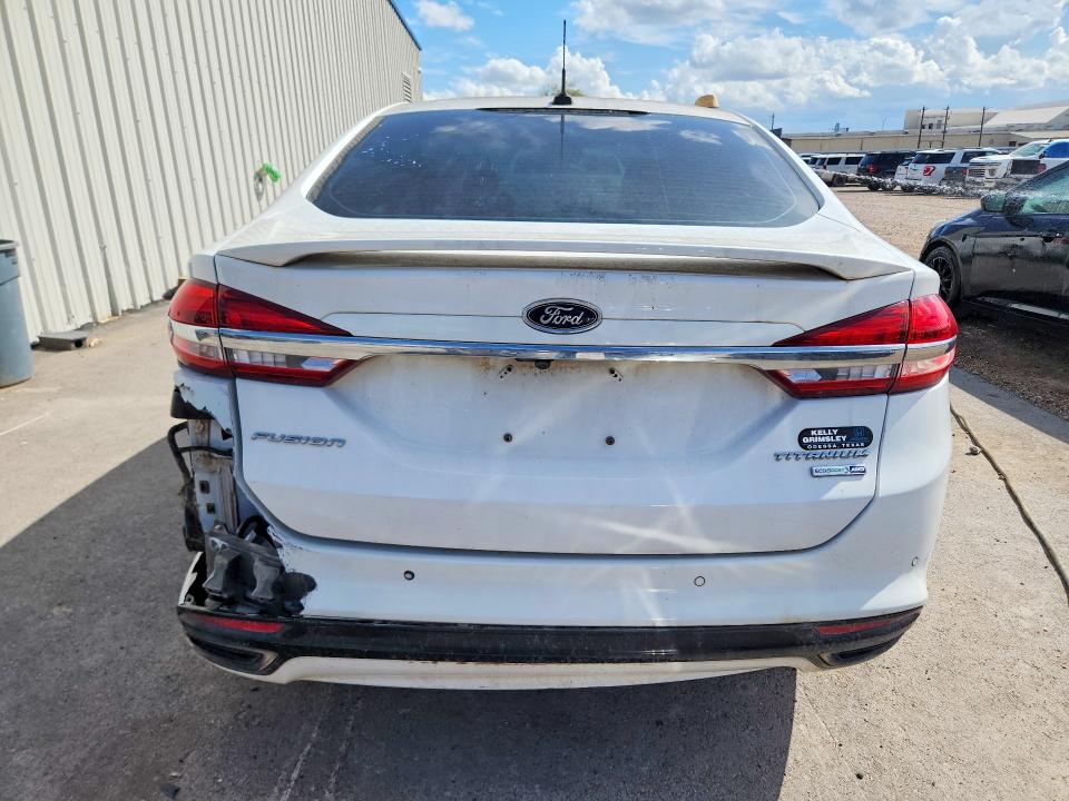 70374256 :رقم المزاد ، 3FA6P0D91JR123859 vin ، 2018 Ford Fusion مزاد بيع