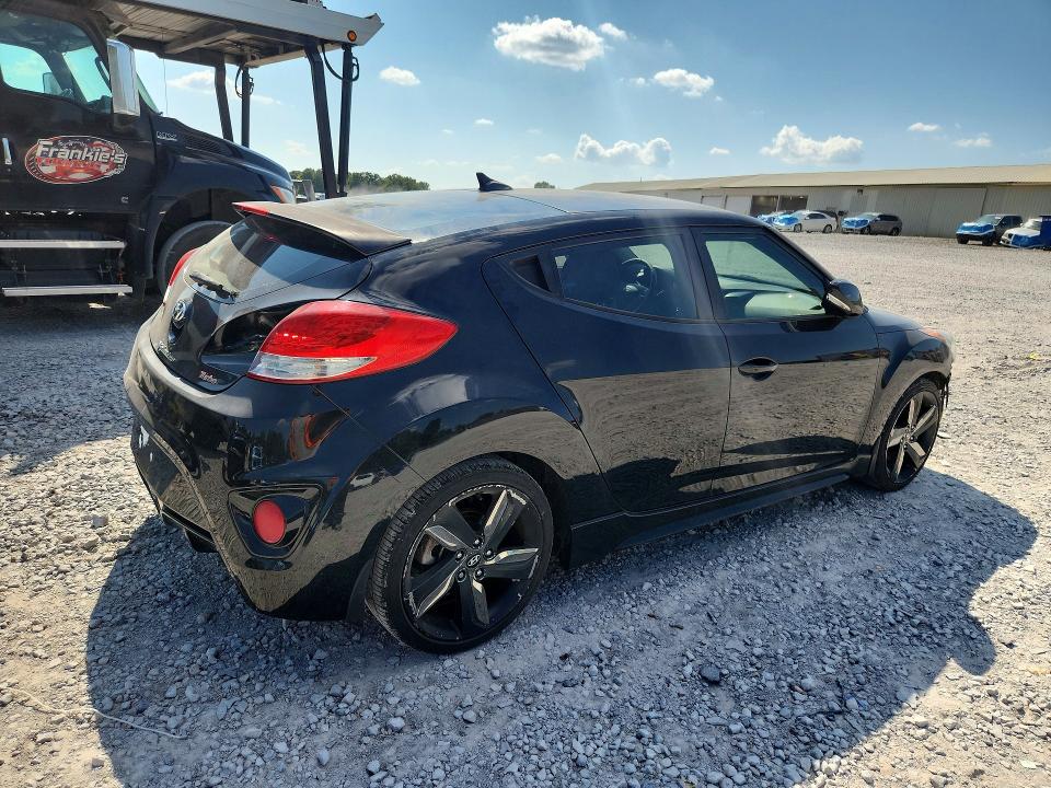 2013 Hyundai Veloster მანქანა იყიდება აუქციონზე, vin: KMHTC6AE6DU163974, აუქციონის ნომერი: 67267426