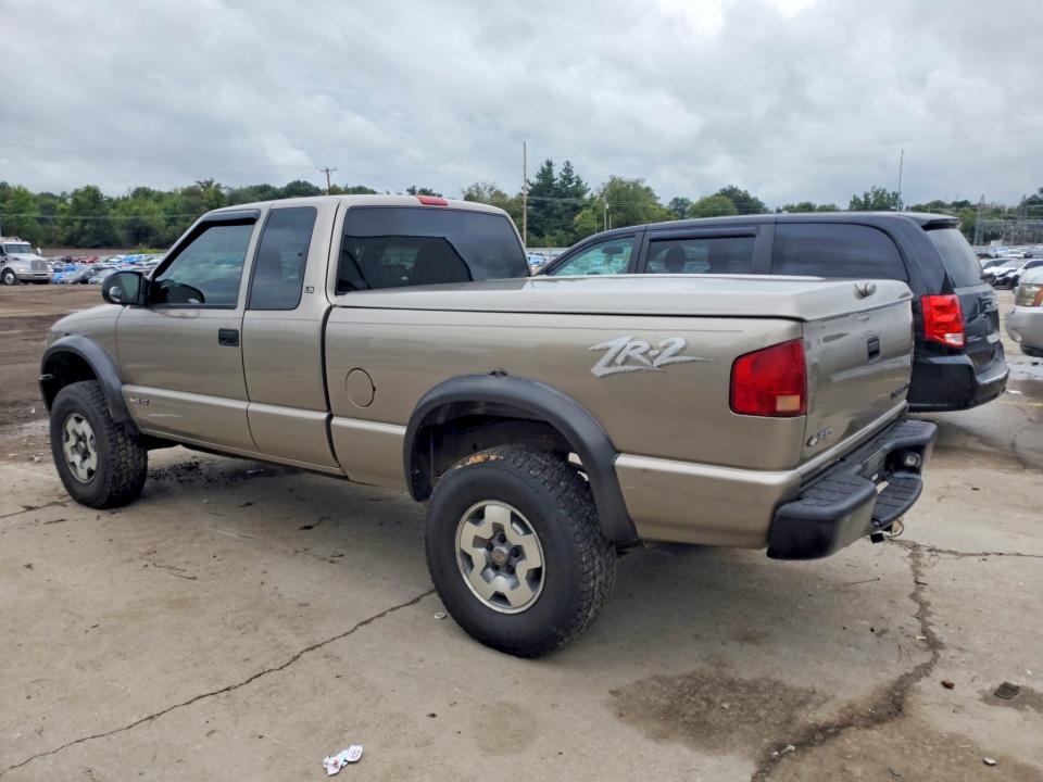 68636446 :رقم المزاد ، 1GCCT19X138204273 vin ، 2003 Chevrolet S Truck مزاد بيع
