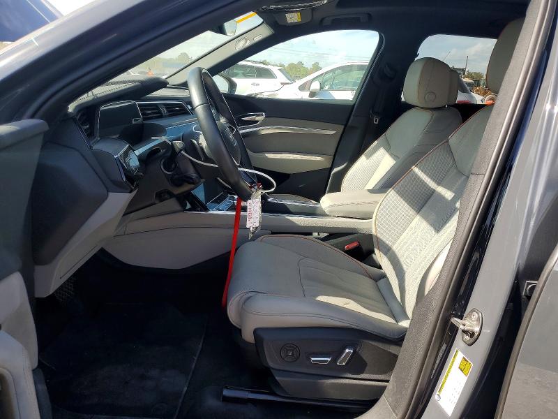 2024 Audi Q8 E-tron მანქანა იყიდება აუქციონზე, vin: WA16ABGE2RB032478, აუქციონის ნომერი: 70387156