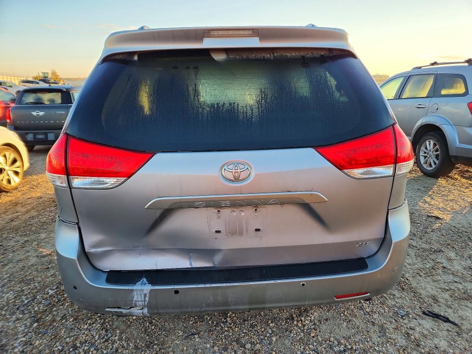 Auction sale of the 2011 Toyota Sienna, vin: 5TDYK3DC9BS169758, lot number: 69165596