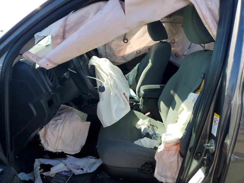 69052376 :رقم المزاد ، 5TFRX5GN4JX112665 vin ، 2018 Toyota Tacoma مزاد بيع