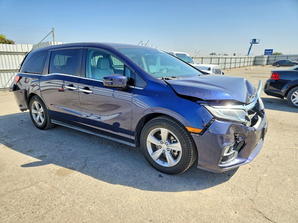 Продаж на аукціоні авто 2018 Honda Odyssey, vin: 5FNRL6H79JB065547, номер лоту: 69382736