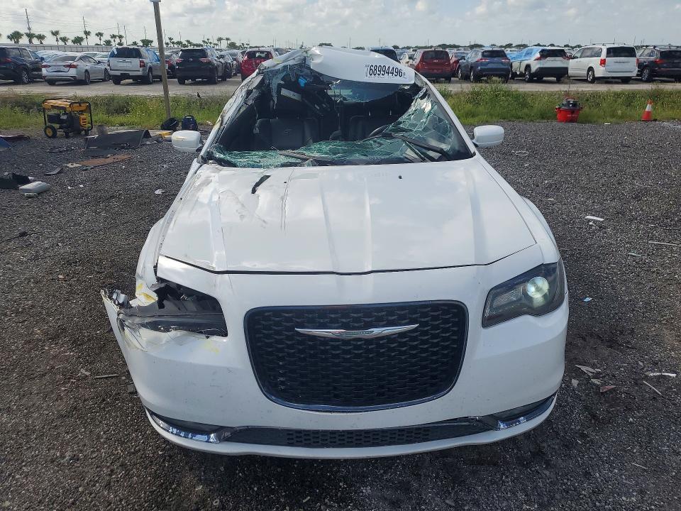 Aukcja sprzedaży 2018 Chrysler 300, vin: 2C3CCABG7JH278190, numer aukcji: 68994496