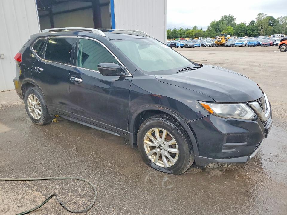 67115676 :رقم المزاد ، 5N1AT2MV3HC879383 vin ، 2017 Nissan Rogue مزاد بيع