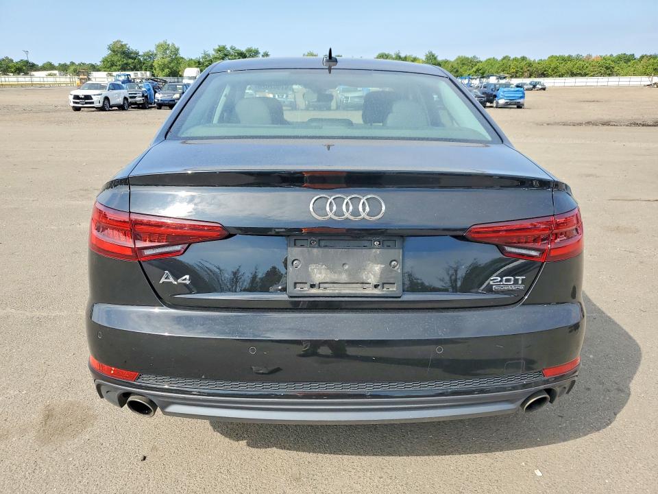 67902626 :رقم المزاد ، WAUENAF4XJN008308 vin ، 2018 Audi A4 مزاد بيع
