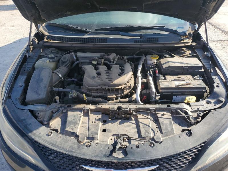 70312776 :رقم المزاد ، 1C3CCCBG5FN514913 vin ، 2015 Chrysler 200 مزاد بيع