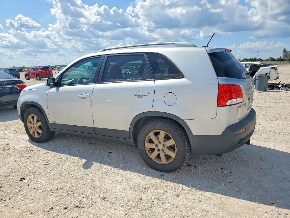 2013 Kia Sorento მანქანა იყიდება აუქციონზე, vin: 5XYKTDA24DG343806, აუქციონის ნომერი: 68300806