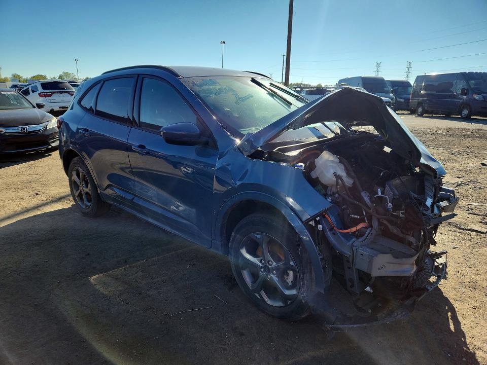 Продажа на аукционе авто 2023 Ford Escape, vin: 1FMCU9NZ9PUA46454, номер лота: 70810666