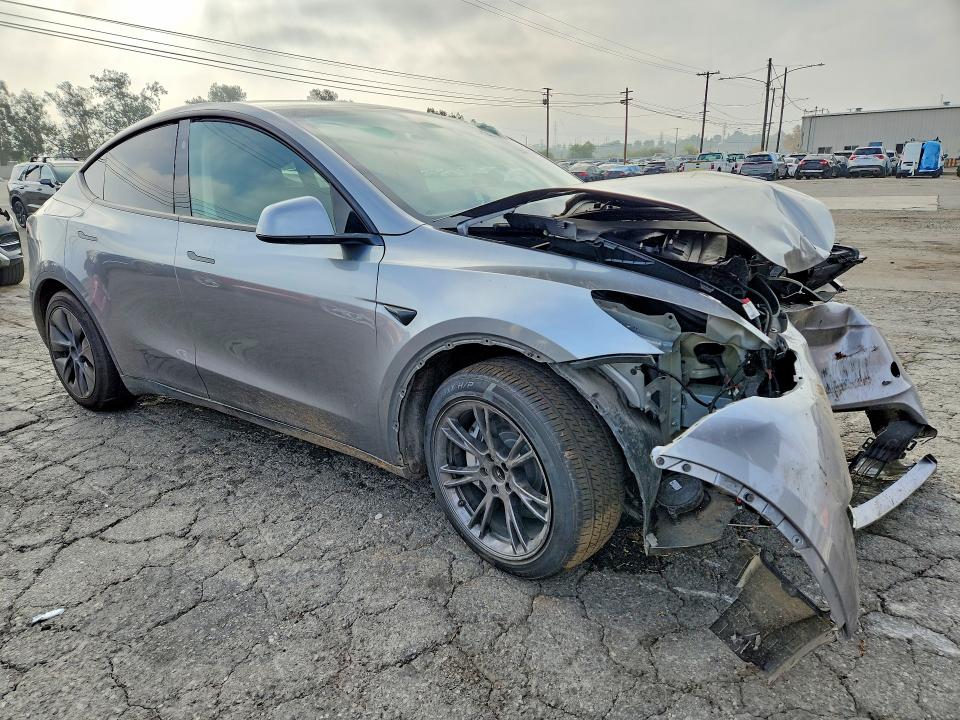 Auction sale of the 2025 Tesla Model Y, vin: 7SAYGDED1SF271898, lot number: 68846286