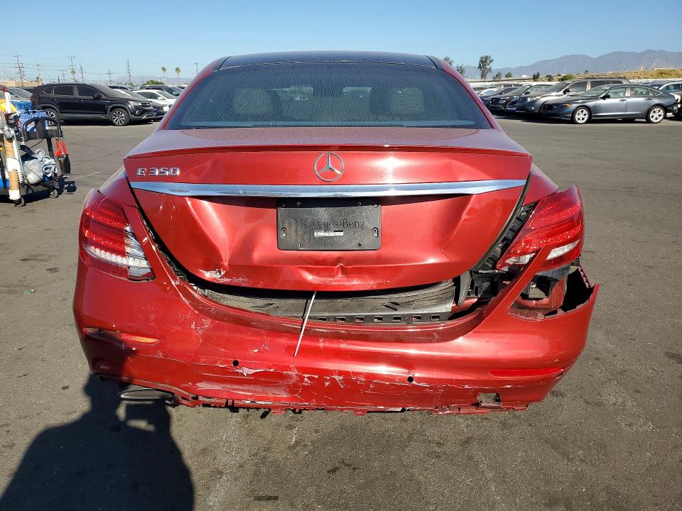 Продажа на аукционе авто 2020 Mercedes-benz E, vin: WDDZF8DB1LA732626, номер лота: 70514296