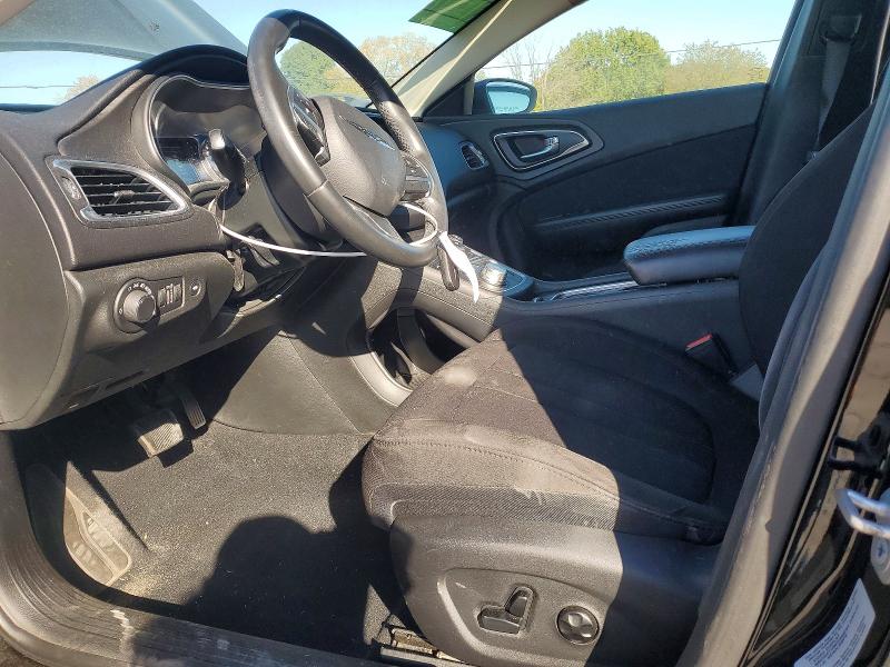 2015 Chrysler 200 მანქანა იყიდება აუქციონზე, vin: 1C3CCCAB1FN677337, აუქციონის ნომერი: 70979576