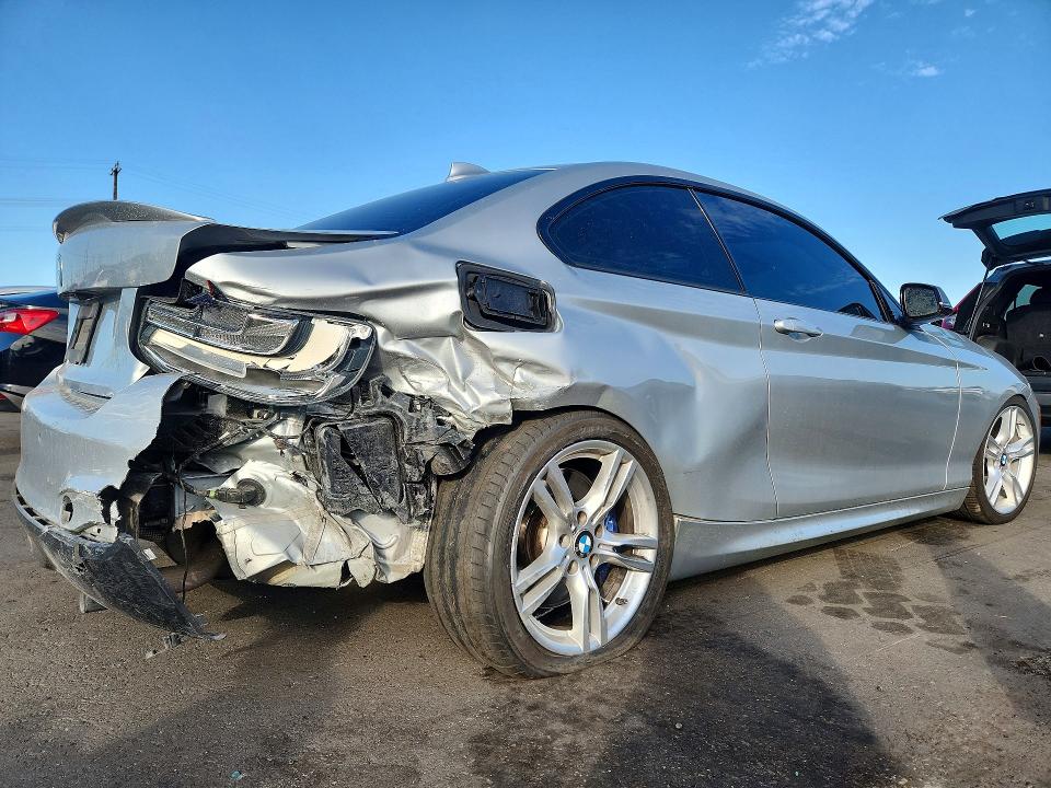 66861766 :رقم المزاد ، WBA1J7C54GV360285 vin ، 2016 Bmw M235i مزاد بيع