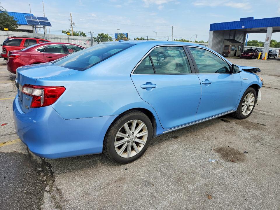 2013 Toyota Camry Hybrid მანქანა იყიდება აუქციონზე, vin: 4T1BD1FK4DU091067, აუქციონის ნომერი: 67454006
