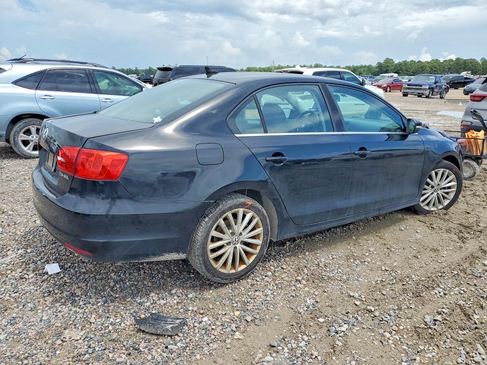 2011 Volkswagen Jetta მანქანა იყიდება აუქციონზე, vin: 3VWLZ7AJXBM343267, აუქციონის ნომერი: 67737146