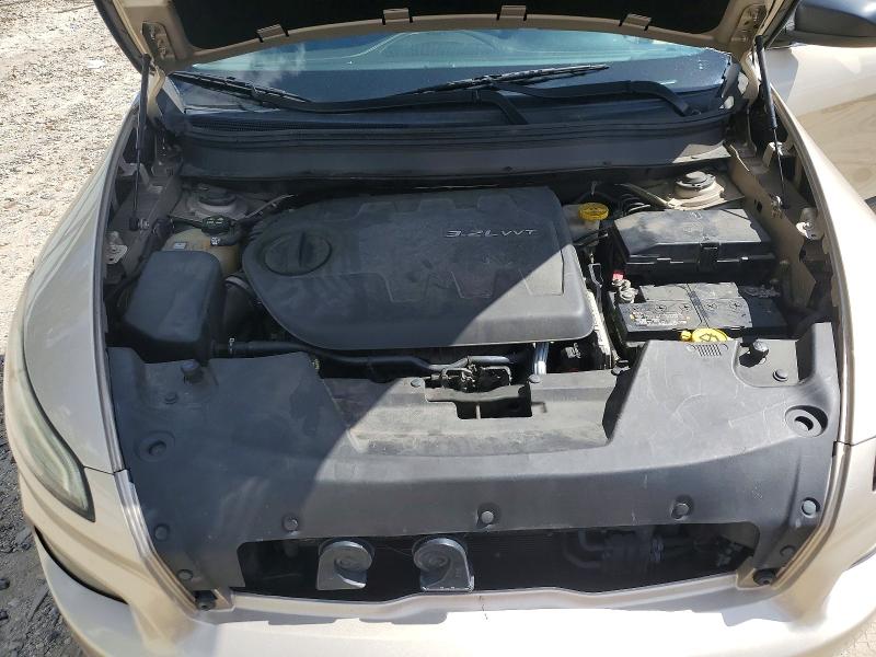 69016556 :رقم المزاد ، 1C4PJLCS4EW261372 vin ، 2014 Jeep Cherokee مزاد بيع