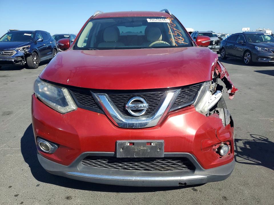 70570246 :رقم المزاد ، 5N1AT2MT1FC900727 vin ، 2015 Nissan Rogue مزاد بيع