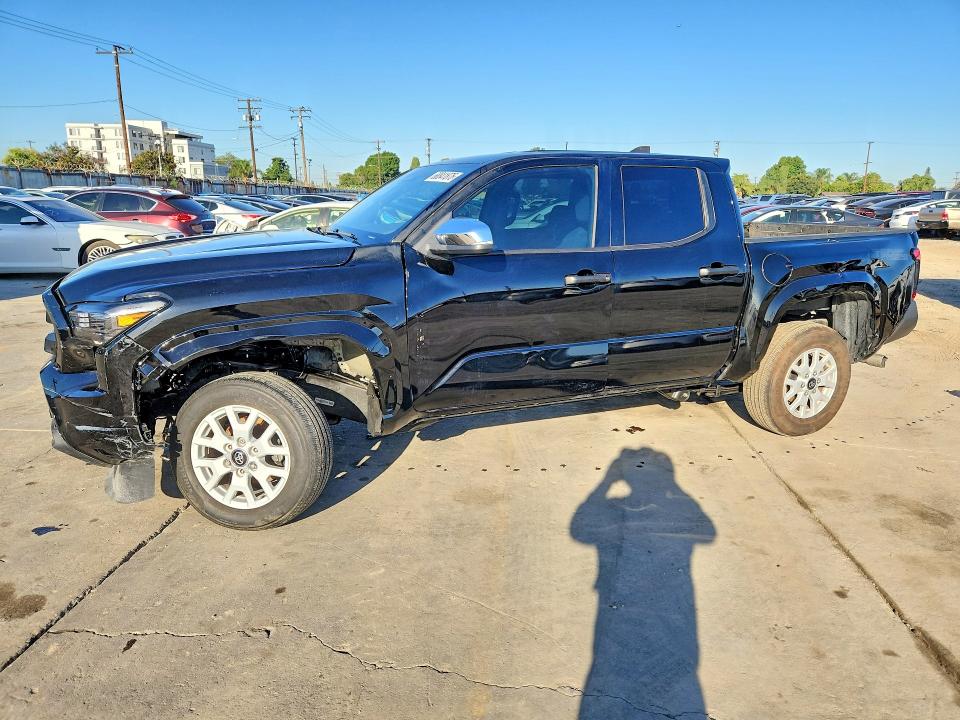 68841876 :رقم المزاد ، 3TYKD5HN4TT044034 vin ، 2026 Toyota Tacoma مزاد بيع