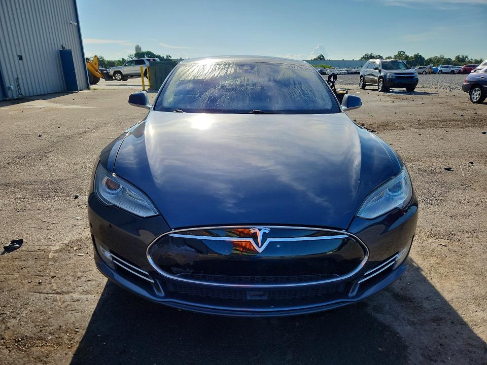 Продаж на аукціоні авто 2014 Tesla Model S, vin: 5YJSA1H19EFP55911, номер лоту: 68779526