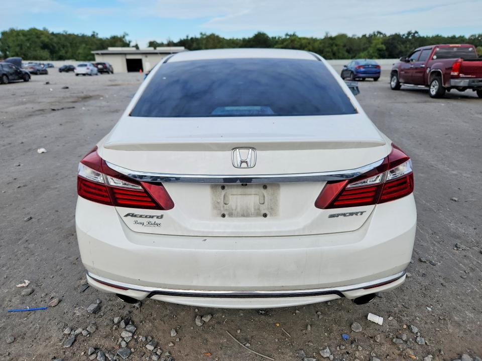 Продажа на аукционе авто 2017 Honda Accord, vin: 1HGCR2F52HA152600, номер лота: 70911846